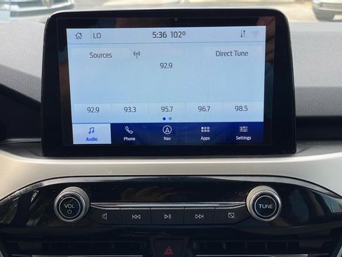 Used 2020 Ford Escape SE image 21