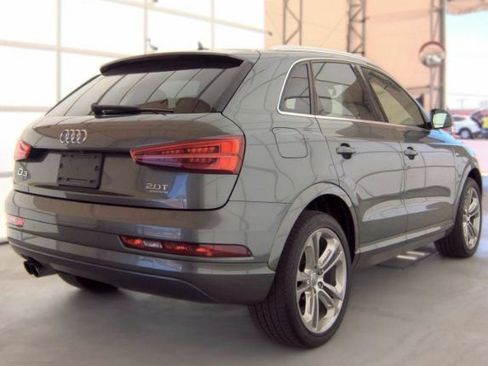 Used 2018 Audi Q3 2.0T Premium Plus w/ Premium Plus Package AWD/4WD image 5