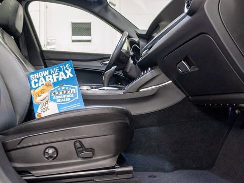 Used 2022 Alfa Romeo Stelvio Ti image 6