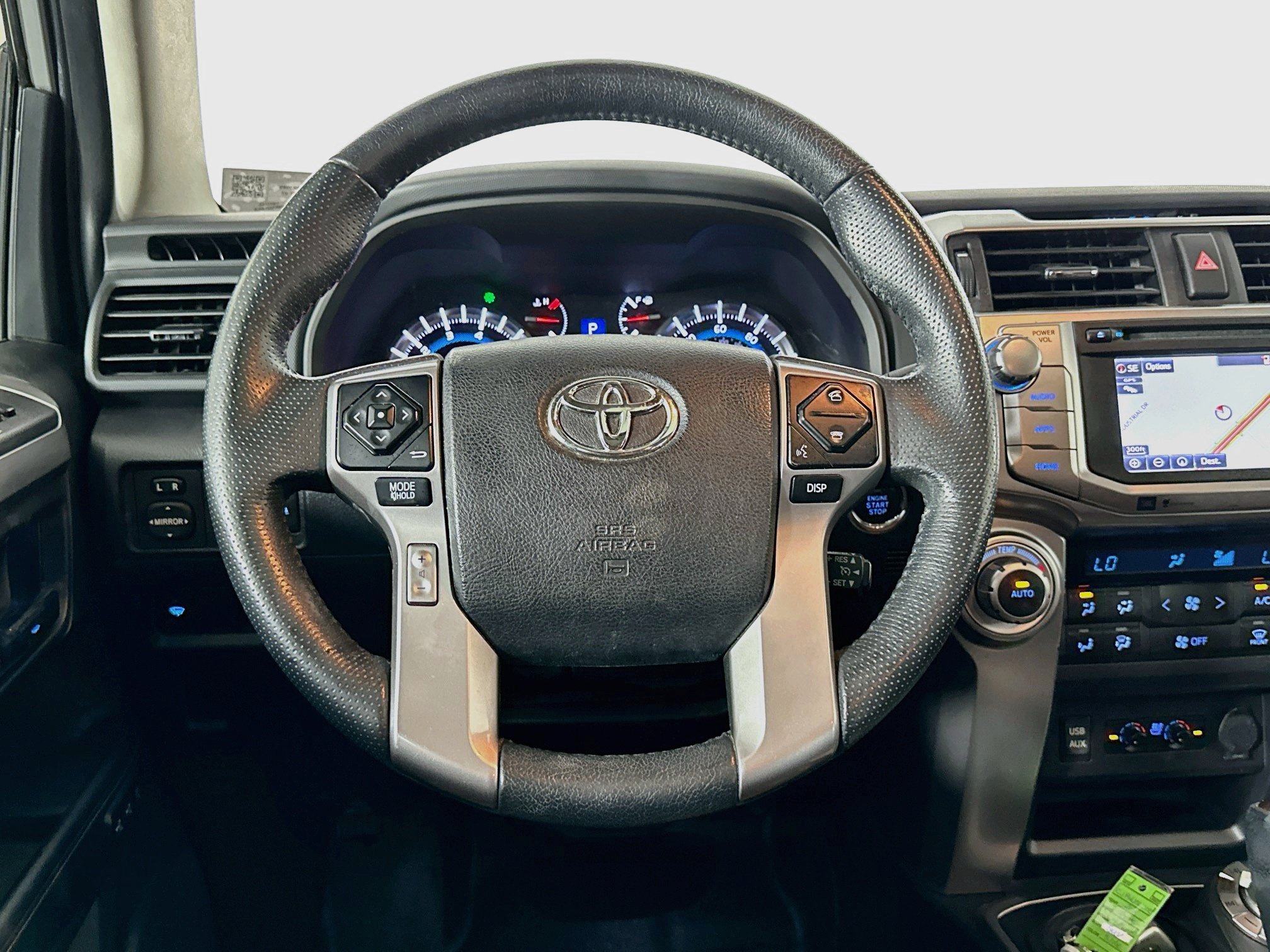 Used 2018 Toyota 4Runner Limited AWD/4WD image 17
