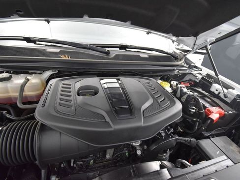 Used 2024 Jeep Wagoneer 4WD w/ Convenience Group I image 16