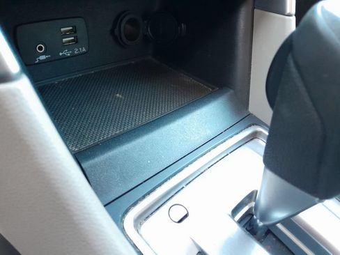 Used 2019 Subaru Forester Premium AWD/4WD image 25