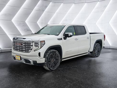 Used 2024 GMC Sierra 1500 Denali w/ Denali Reserve Package image 2