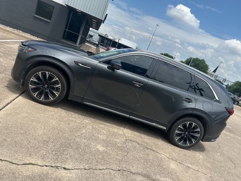 Used 2024 MAZDA CX-90 Plug-In Hybrid w/ Premium Pkg AWD/4WD image 3
