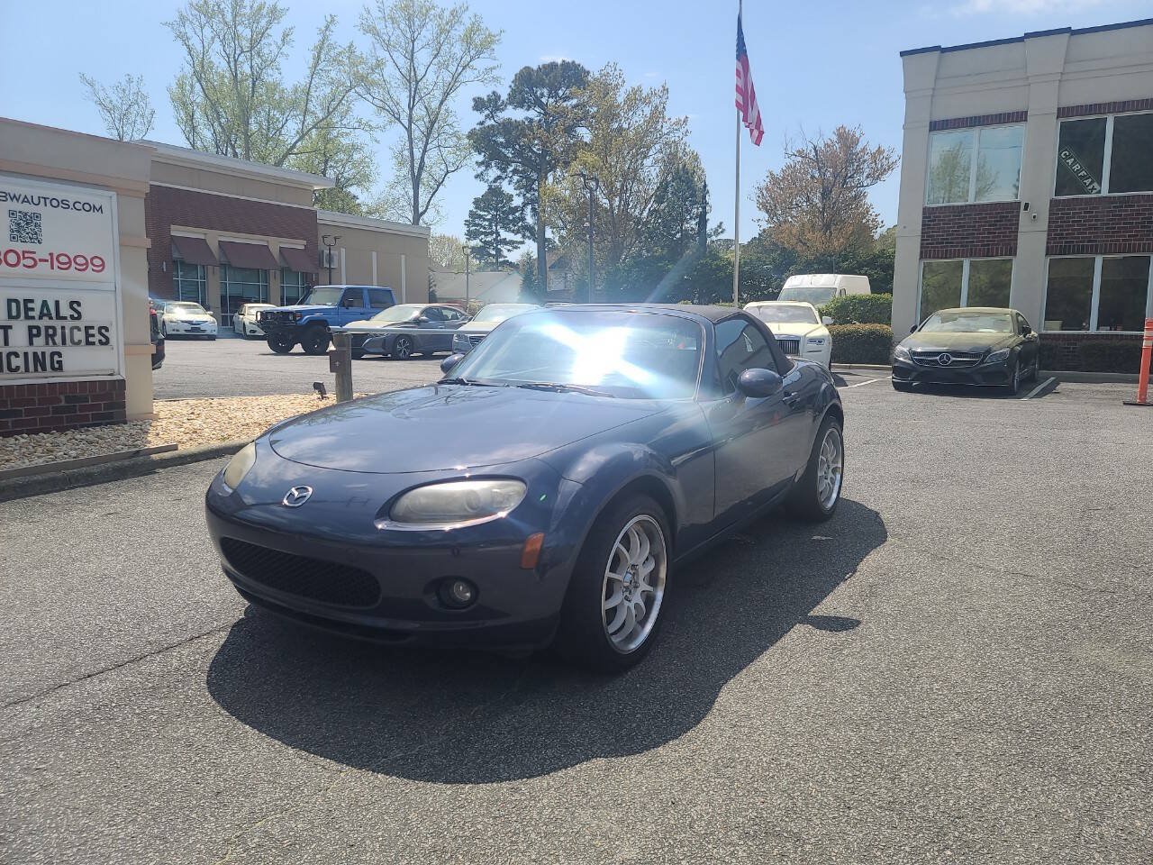 Used 2006 MAZDA MX-5 Miata Touring RWD image 3