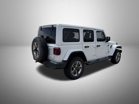 Used 2019 Jeep Wrangler Unlimited Sahara AWD/4WD image 2