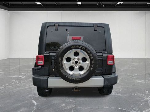 Used 2014 Jeep Wrangler Unlimited Sahara w/ Dual Top Group image 4