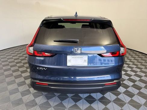 Used 2024 Honda CR-V LX image 5