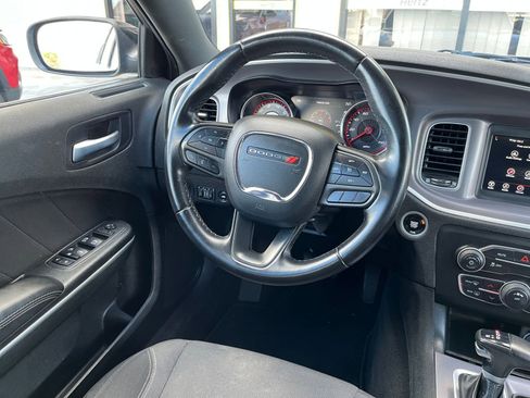 Used 2022 Dodge Charger SXT image 34