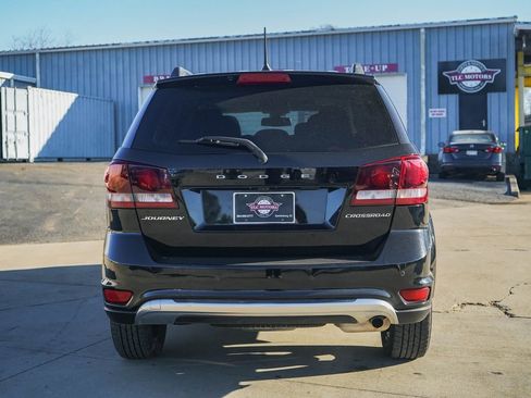Used 2020 Dodge Journey Crossroad w/ Popular Equipment Group image 29