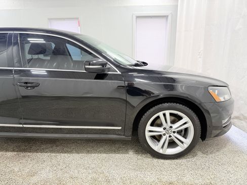 Used 2014 Volkswagen Passat TDI SEL Premium image 8