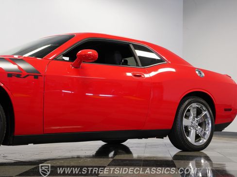 Used 2009 Dodge Challenger R/T RWD image 23