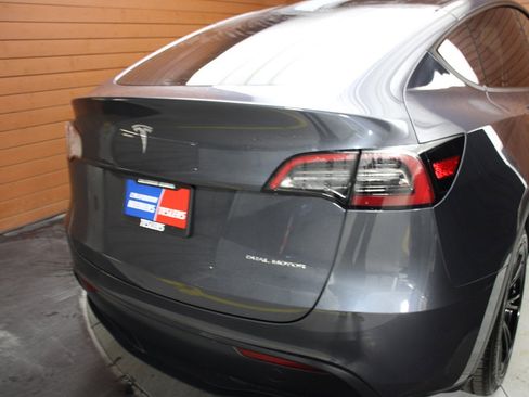 Used 2023 Tesla Model Y Long Range image 8