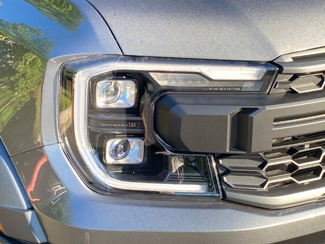 Used 2025 Ford Ranger Raptor AWD/4WD image 4