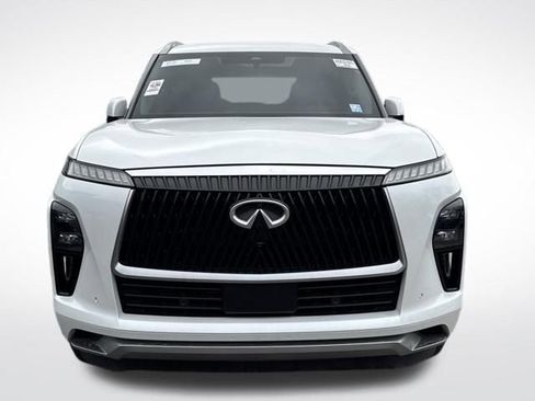 Used 2025 INFINITI QX80 Sensory image 10