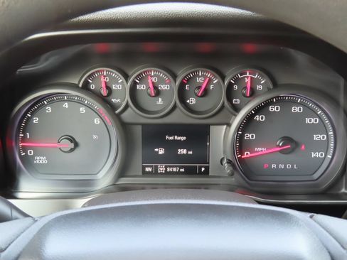 Used 2020 Chevrolet Silverado 1500 Custom w/ Custom Value Package AWD/4WD image 18