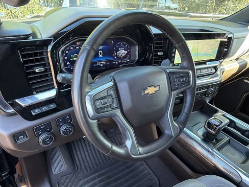 Used 2024 Chevrolet Silverado 1500 LTZ w/ Technology Package AWD/4WD image 10