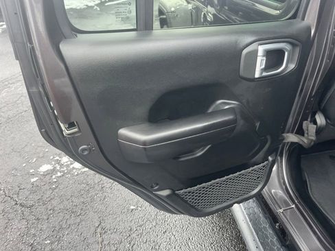 Used 2020 Jeep Wrangler Unlimited Sport S image 23