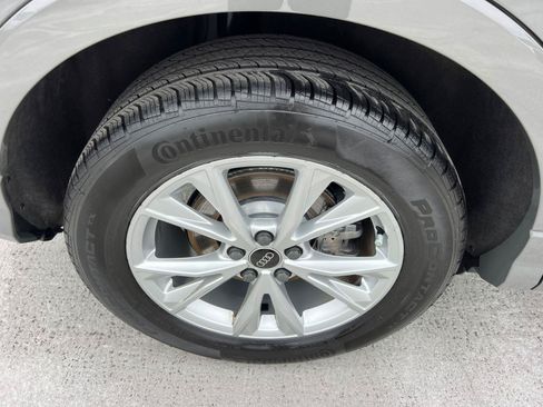 Certified 2025 Audi Q3 2.0T Premium Plus w/ Premium Plus Package AWD/4WD image 17