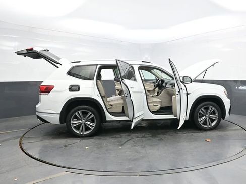 Used 2019 Volkswagen Atlas SE image 46