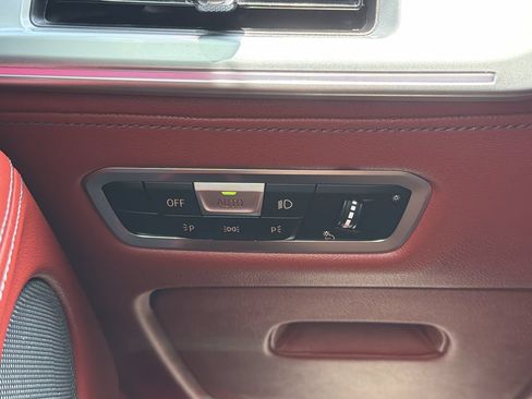 Used 2023 BMW XM AWD/4WD image 27