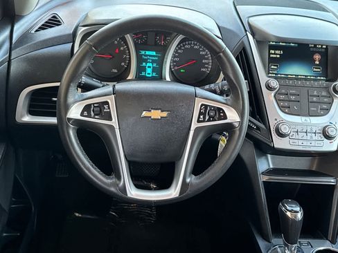 Used 2017 Chevrolet Equinox LT w/ Convenience Package FWD image 14