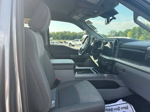 Used 2024 Ford F250 XLT w/ XLT Premium Package AWD/4WD image 12