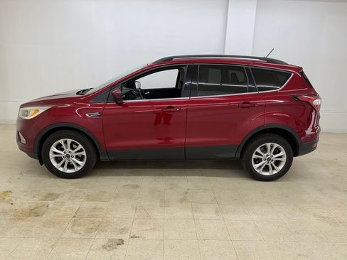 Used 2018 Ford Escape SEL FWD image 2
