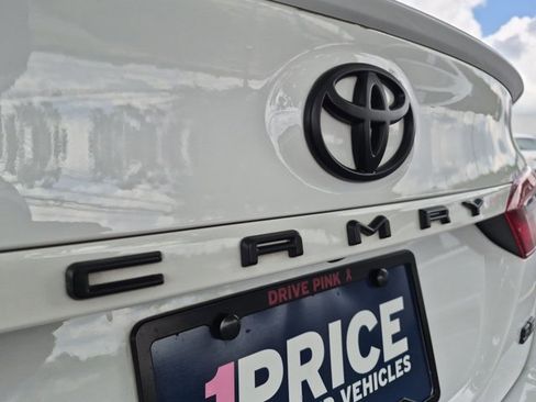 Used 2022 Toyota Camry SE FWD image 26