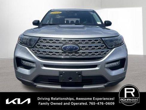 Used 2021 Ford Explorer Limited AWD/4WD image 2