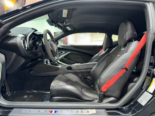Used 2018 Chevrolet Camaro ZL1 RWD image 49