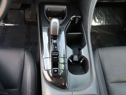 Used 2025 Toyota Crown Signia image 38