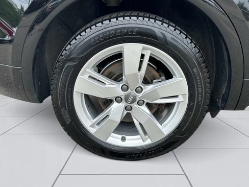 Used 2019 Audi Q5 2.0T Premium Plus w/ Premium Plus Package AWD/4WD image 14