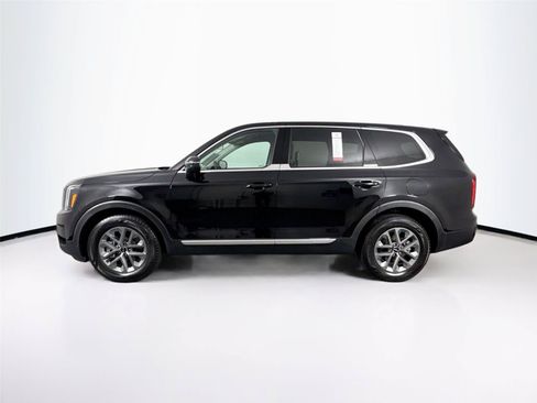 Used 2023 Kia Telluride LX FWD image 13