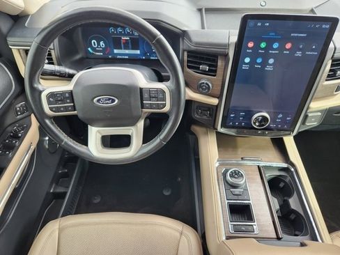 Certified 2022 Ford Expedition Limited image 27
