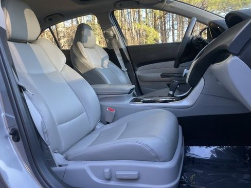 Used 2018 Acura TLX image 19