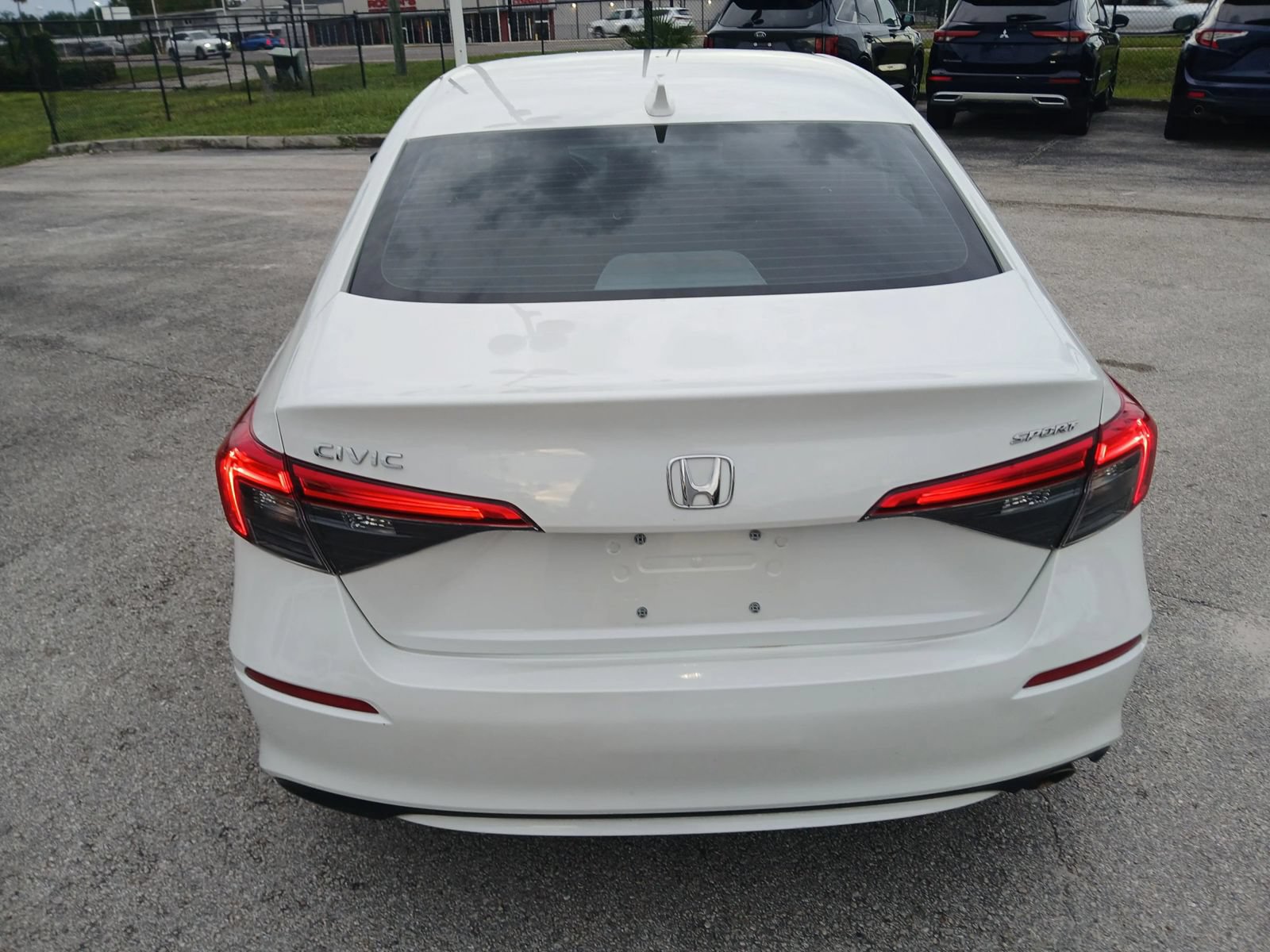 Used 2023 Honda Civic Sport image 3