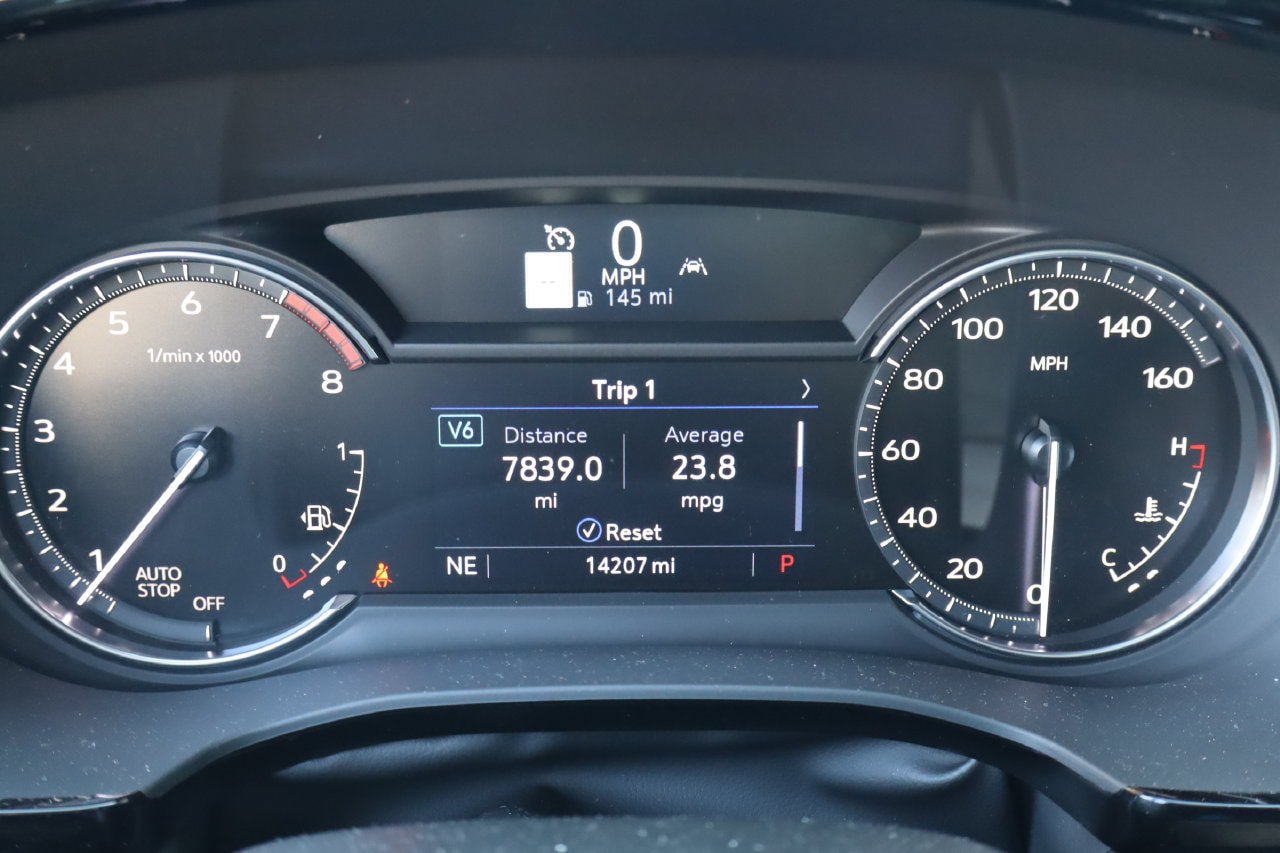 Used 2025 Cadillac XT5 Premium Luxury FWD image 10