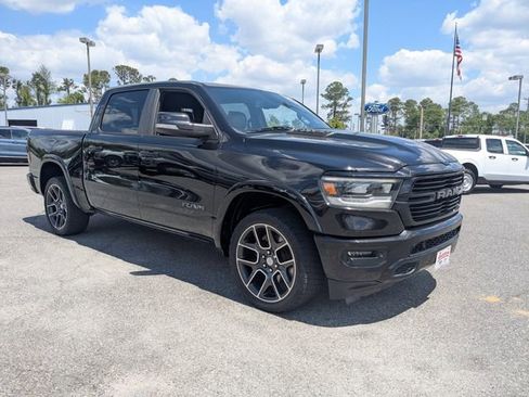 Used 2019 RAM 1500 Laramie AWD/4WD image 2