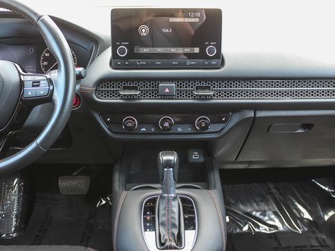 Used 2024 Honda HR-V Sport image 15