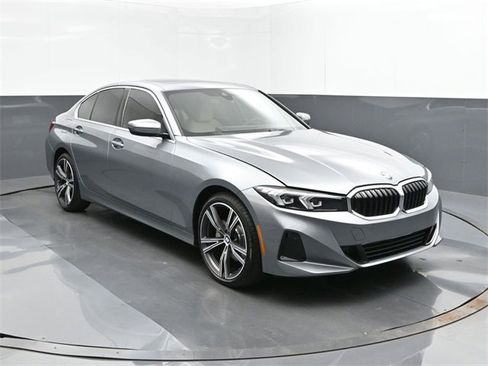 New 2024 BMW 330i Sedan w/ Convenience Package image 22
