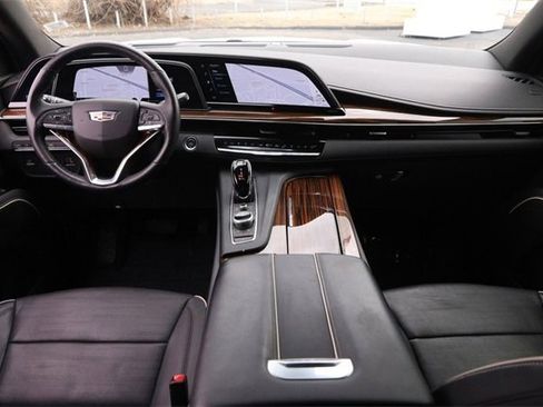 Used 2021 Cadillac Escalade ESV Premium Luxury image 26