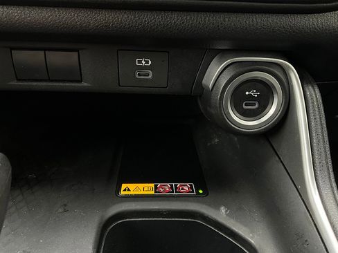 Used 2025 Toyota Grand Highlander FWD image 27