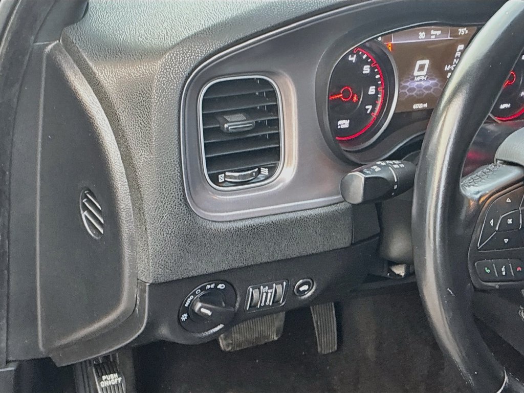 Used 2023 Dodge Charger SXT RWD image 10