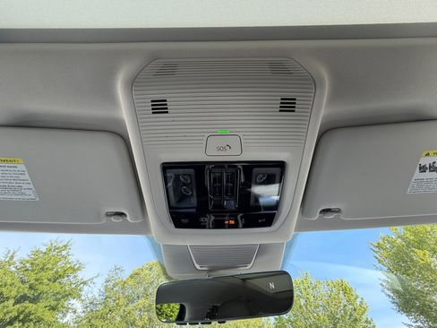 New 2026 Volkswagen Tiguan SE AWD/4WD image 21