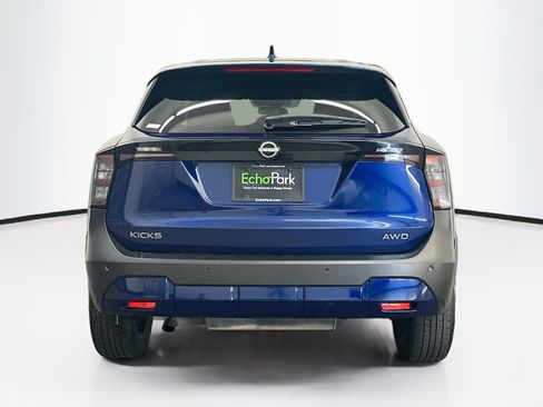 Used 2025 Nissan Kicks SV AWD/4WD image 7