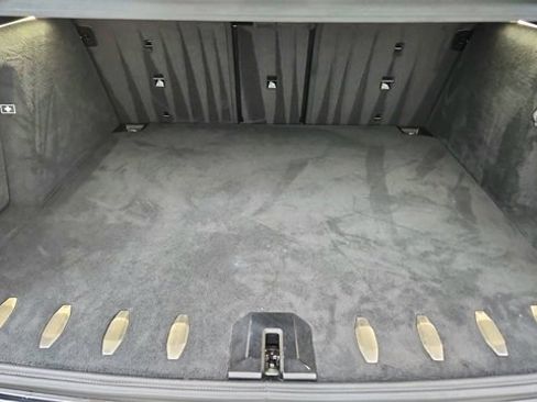 Used 2023 BMW XM Base image 15