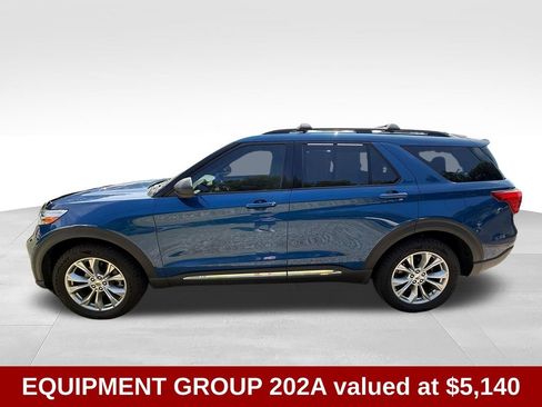 Used 2020 Ford Explorer XLT w/ Equipment Group 202A AWD/4WD image 3