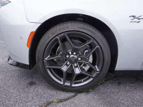 New 2024 Dodge Charger R/T w/ Plus Group image 5