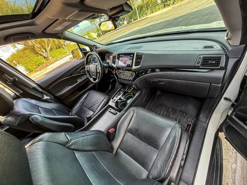 Used 2016 Honda Pilot Elite image 12